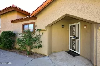 Photo #4: 6755641 Listing