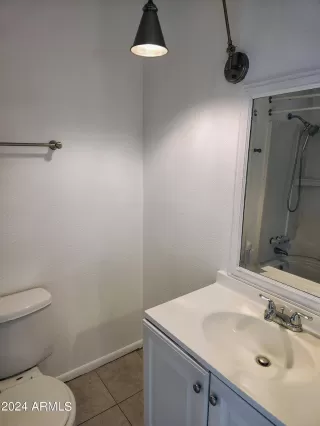 Photo #5: 6756051 Listing