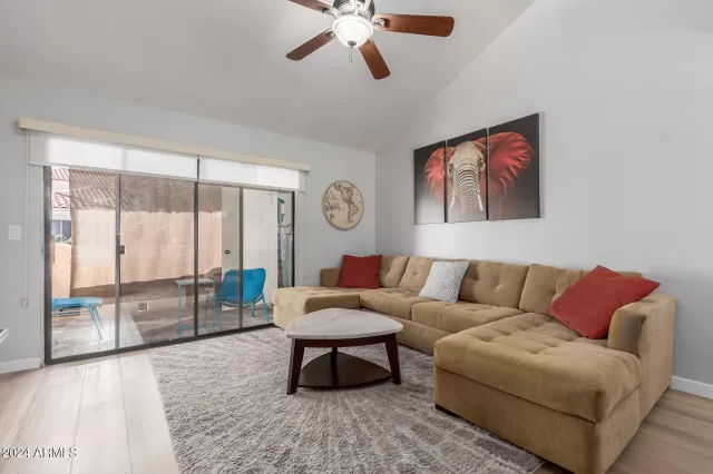 MLS: 6756318 Condo For Sale