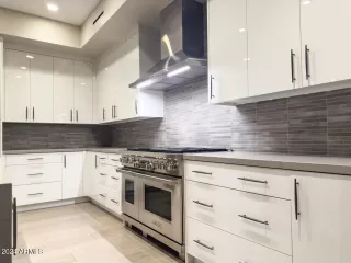 Photo #4: 6756352 Listing