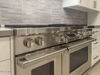 Photo #6: 6756352 Listing