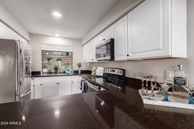 MLS: 6756508 Condo For Sale