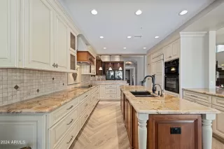 Photo #4: 6756528 Listing 