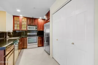 Photo #5: 6756565 Listing