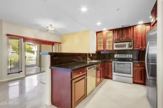 Photo #6: 6756565 Listing