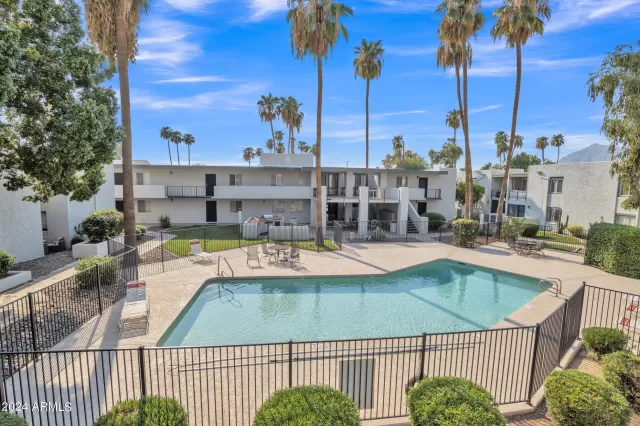MLS: 6756600 Condo For Sale