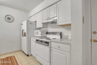 Photo #3: 6756600 Listing