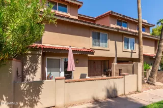 Photo #3: 6756710 Listing