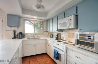 Photo #3: 6756768 Listing