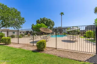 Photo #5: 6756798 Listing