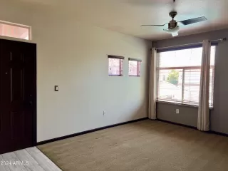 Photo #3: 6756934 Listing 