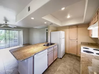 Photo #5: 6756993 Listing 