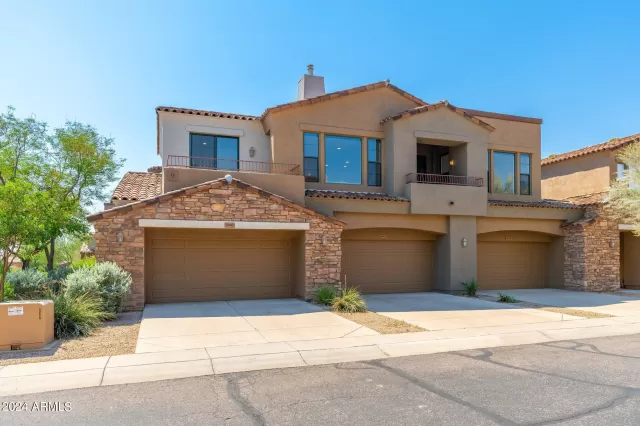 MLS: 6757018 Condo For Sale