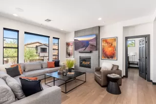 Photo #3: 6757018 Listing 