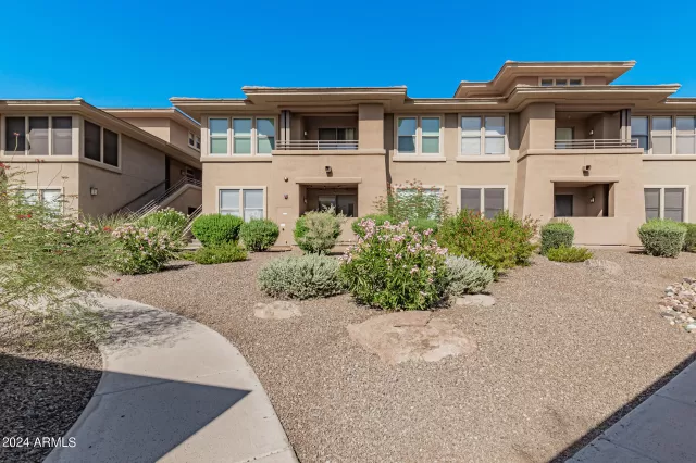 MLS: 6757366 Condo For Sale