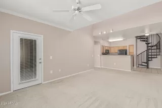 Photo #3: 6757366 Listing