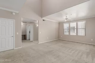 Photo #6: 6757366 Listing