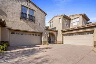 Photo #2: 6757472 Listing