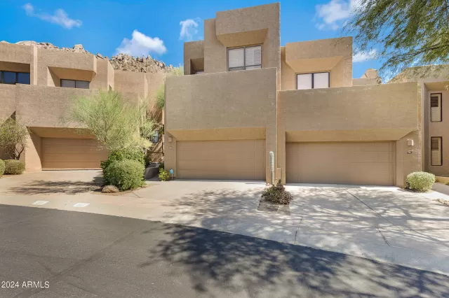 MLS: 6757503 Condo For Sale