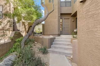 Photo #2: 6757503 Listing