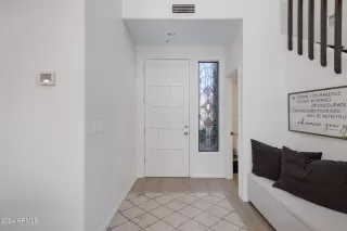 Photo #6: 6757503 Listing