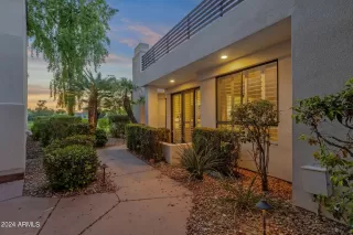 Photo #4: 6757539 Listing 