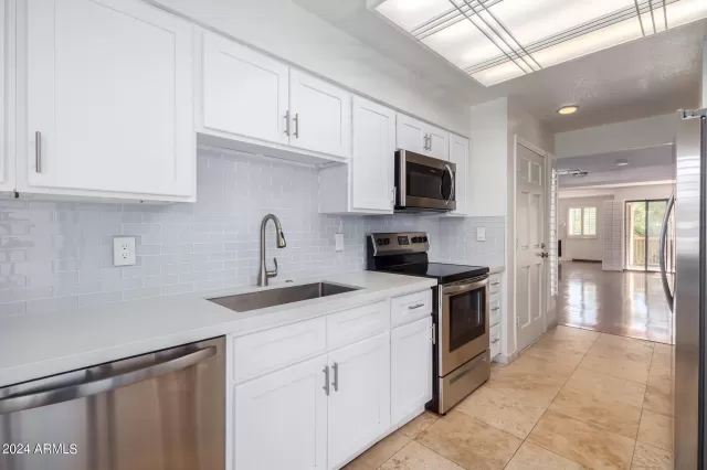 MLS: 6757681 Condo For Sale