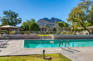 Photo #2: 6757752 Listing 