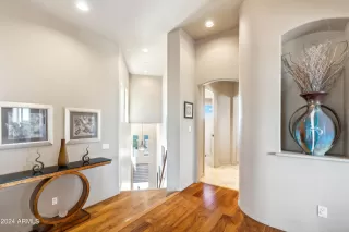 Photo #2: 6757938 Listing 