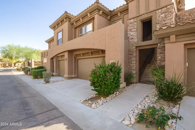 MLS: 6758005 Condo For Sale