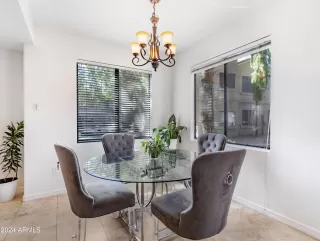 Photo #3: 6758110 Listing