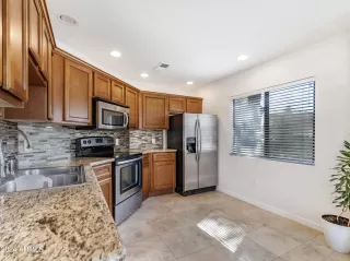 Photo #6: 6758110 Listing