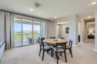 Photo #4: 6758162 Listing