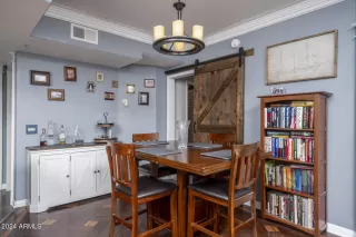 Photo #6: 6758345 Listing