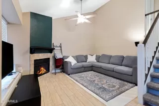 Photo #3: 6758444 Listing
