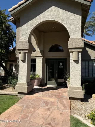 Photo #3: 6758490 Listing