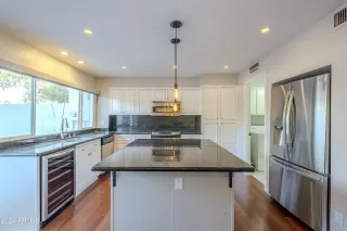 Photo #4: 6758541 Listing 