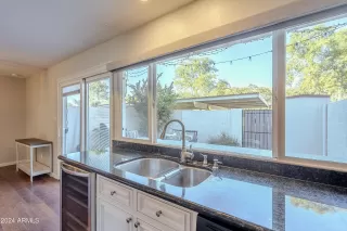 Photo #6: 6758541 Listing 