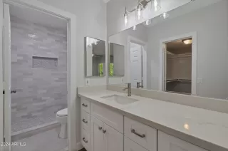 Photo #6: 6758789 Listing