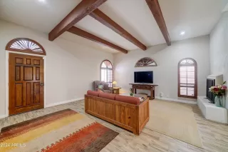Photo #1: 6758837 Listing 