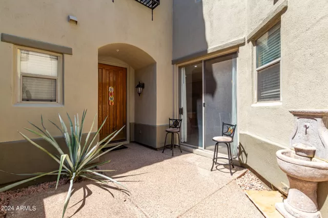 MLS: 6758858 Condo For Sale