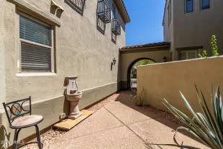 Photo #4: 6758858 Listing