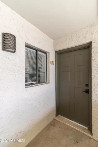 Photo #2: 6758942 Listing