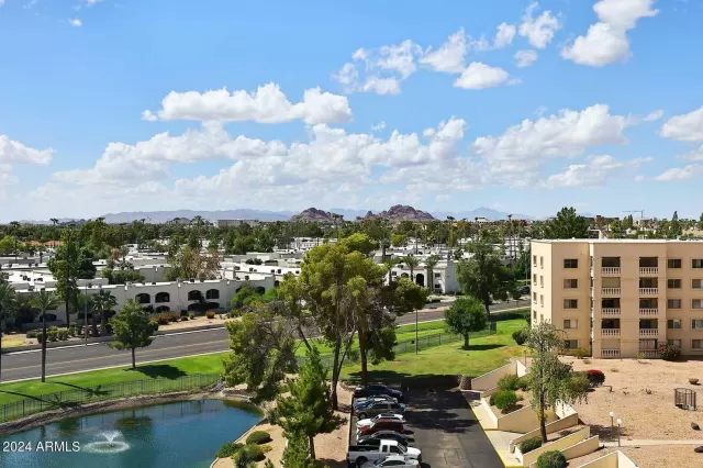 MLS: 6758980 Condo For Sale