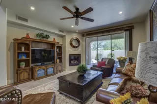 Photo #6: 6759166 Listing