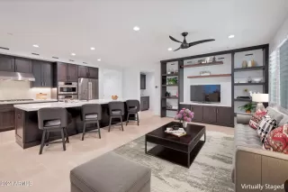 Photo #4: 6759270 Listing