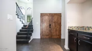 Photo #5: 6759436 Listing