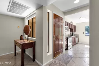 Photo #2: 6759460 Listing
