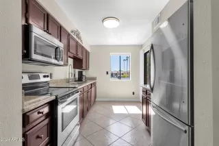 Photo #3: 6759460 Listing