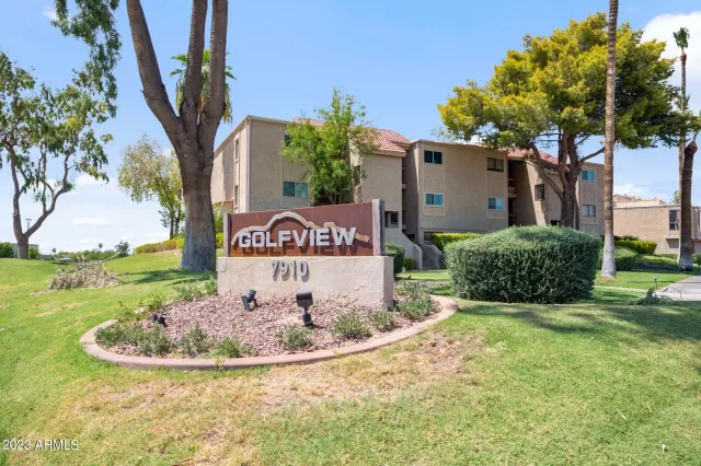 MLS: 6759542 Condo For Sale